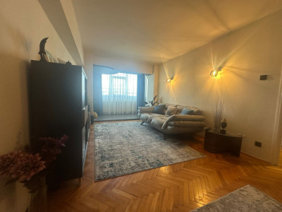 Apartament 3 camere de vânzare mobilat si utilat la 4 minute de metrou