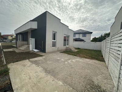 Casa individuală pe parter de vânzare in Pantelimon - Brândușei